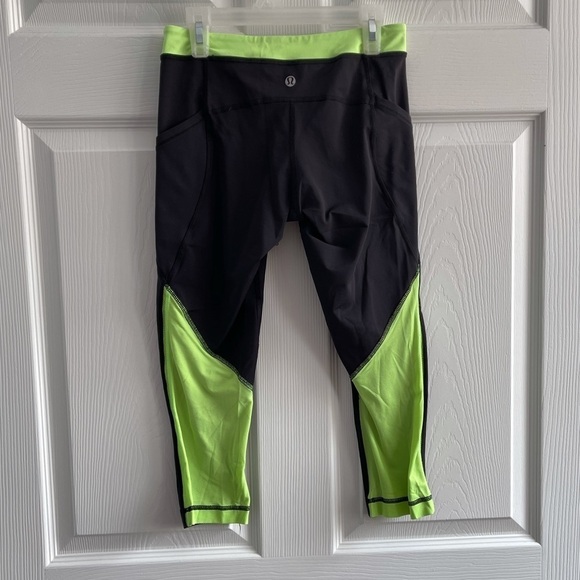 Lululemon Beach Runner Crop - Picture 5 of 6